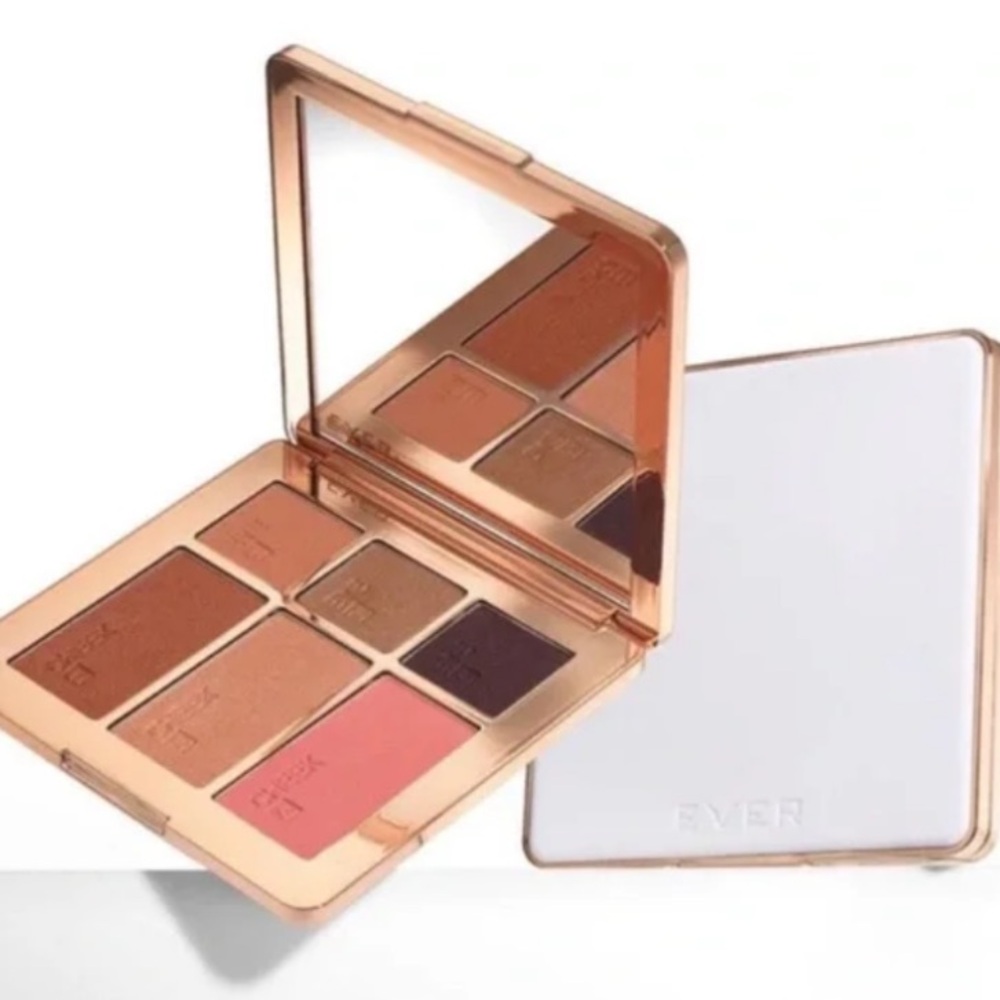 💎 Ever Beauty Out the Door Four in One Eye Cheek Makeup Palette New In Box
